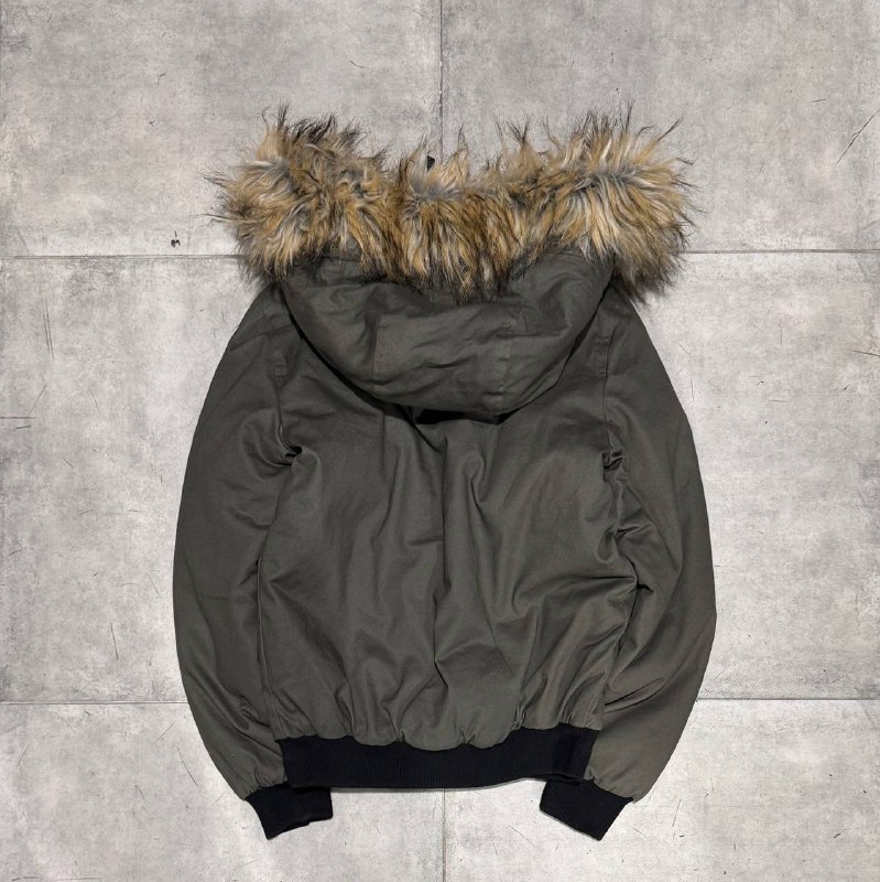 Jacket Size M with Fur Hood 4