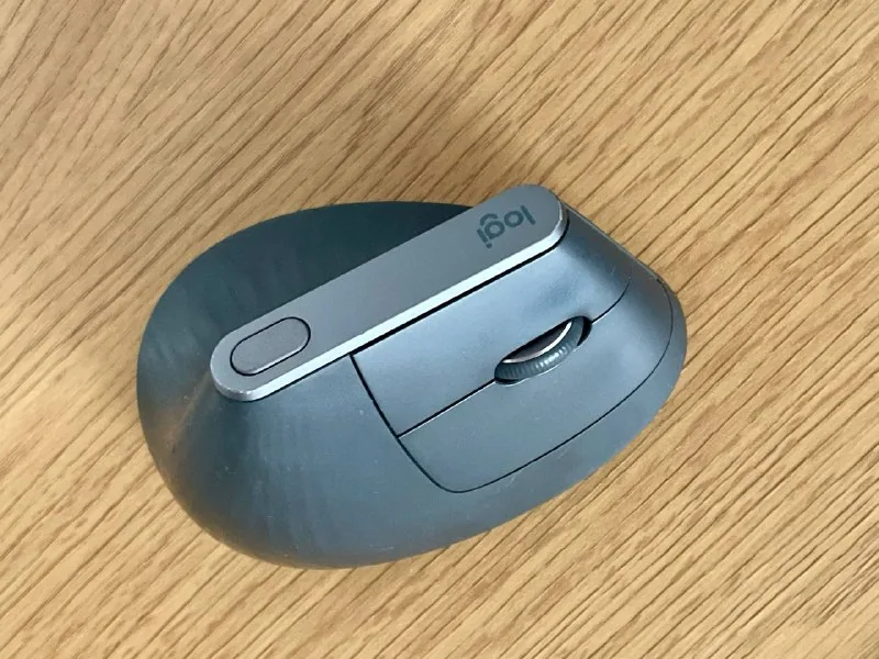 Logitech MX Vertical wireless ergonomic mouse 1