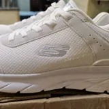 Женские кроссовки Skechers 1