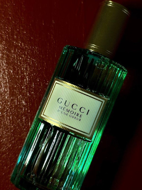Женские духи Gucci Memoire D'une odeur 60ml 2
