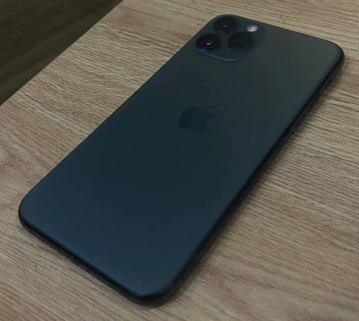 iPhone 11 Pro 64GB Black Space Gray 3
