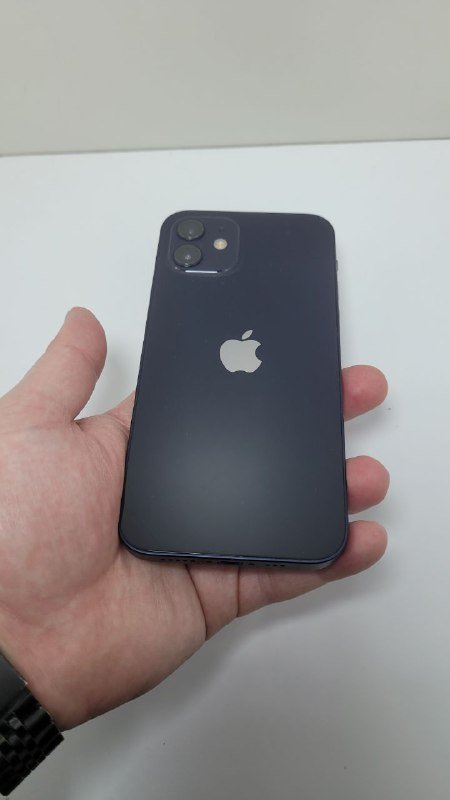 Apple iPhone 12 6
