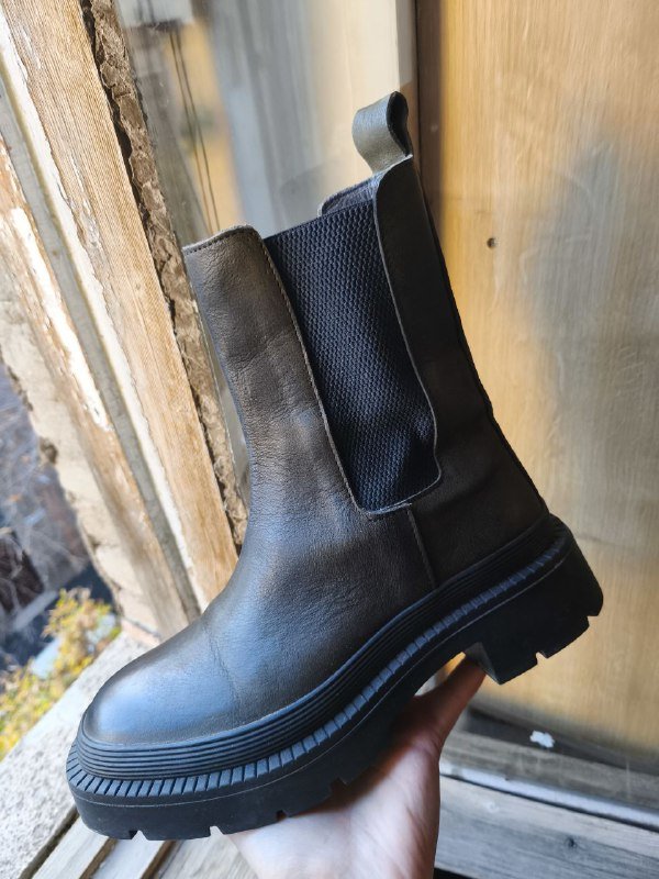 Женские кожаные ботинки тёмно-оливкового цвета размер 37