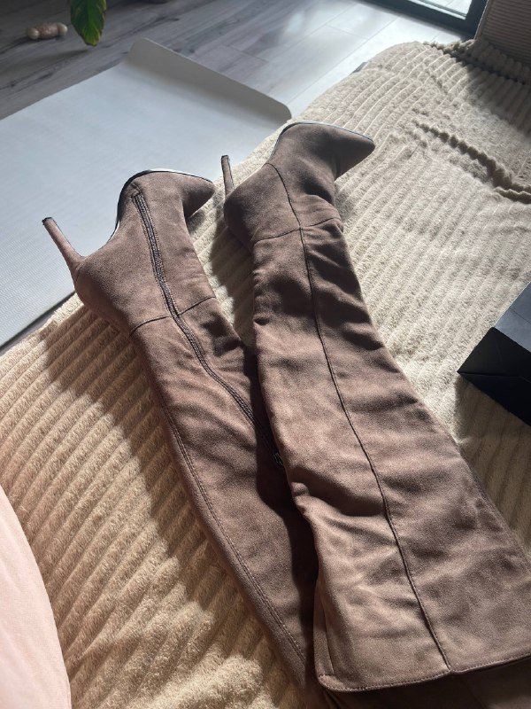 Демисезонные женские сапоги 39 размера 3