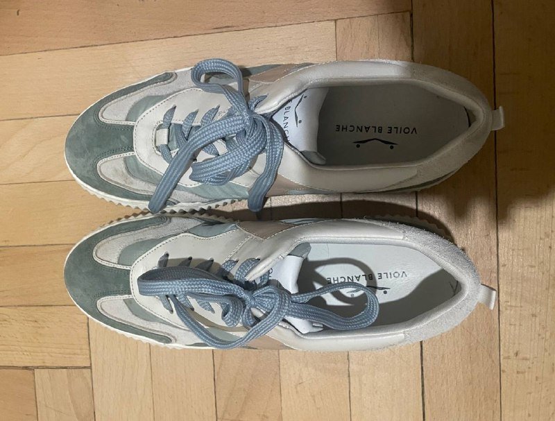 Кроссовки Voile Blanche