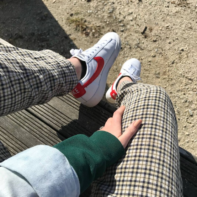 Nike women's sneakers, size 37, natural leather 2