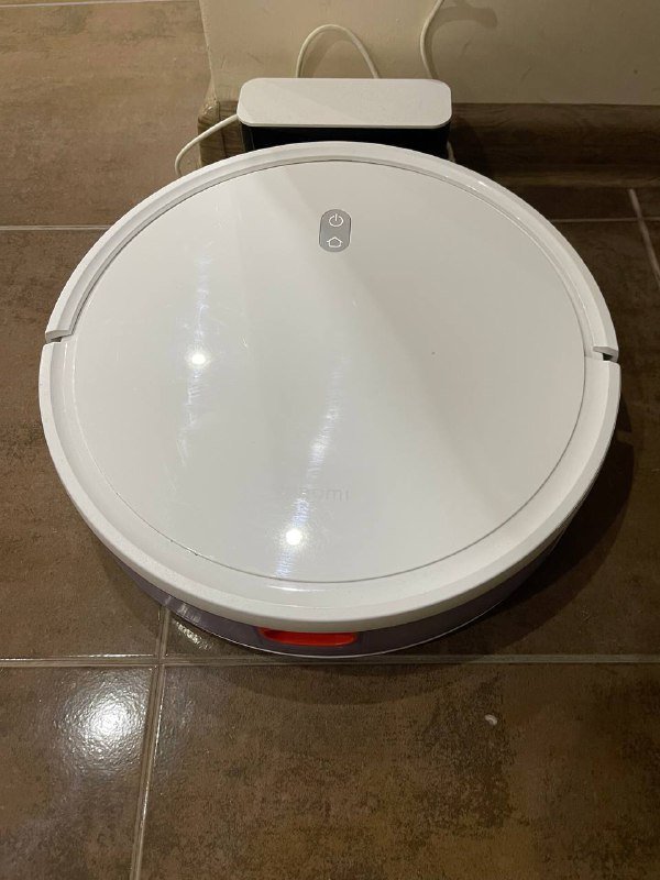 микроволновка Toshiba, духовка Luxell, робот-пылесос Xiaomi Vacuum E10, кофемашина Vitek 3