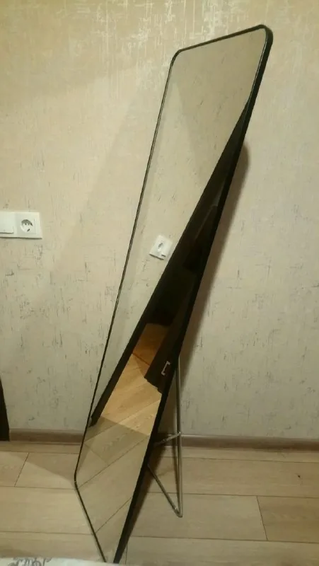 Большое напольное зеркало