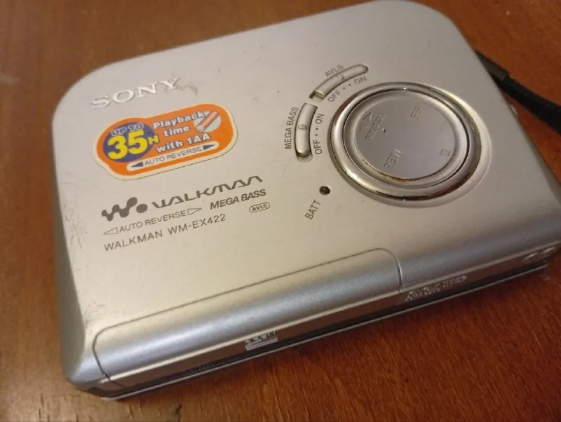Sony Walkman кассетный плеер 1
