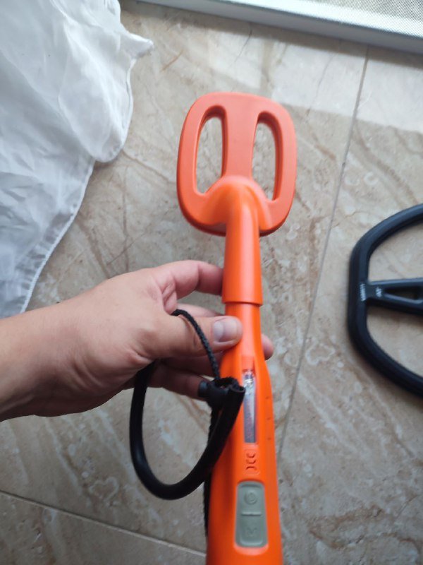 Металлоискатель Garret AT max, пинпоинтер, рюкзак, лопата Fiskars 7