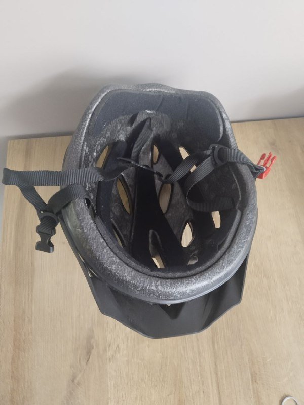 Велосипедный шлем Rockrider, перчатки Triban, крепление на руль для телефона 4