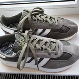 Adidas Retropy E5 кроссовки 4