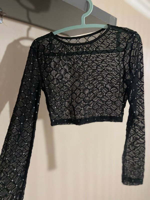 Топы XS, кроп топ M, штаны M