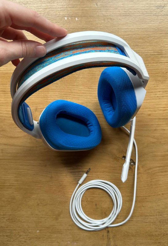 Наушники Logitech G335, Наушники Nothing ear (2), Интернет-кабель 2