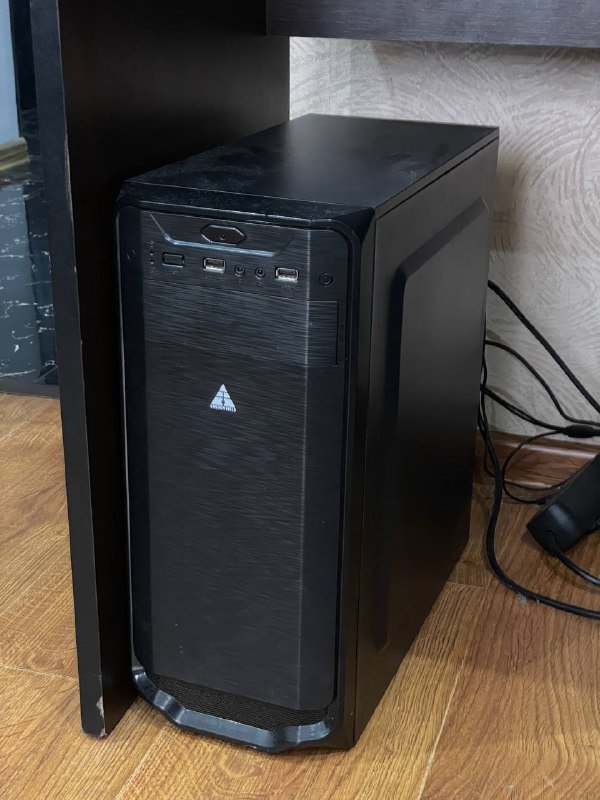 ПК с монитором Acer Nitro 4K 165Hz, Ryzen 7 5700G, 16GB RAM, 512GB SSD 3