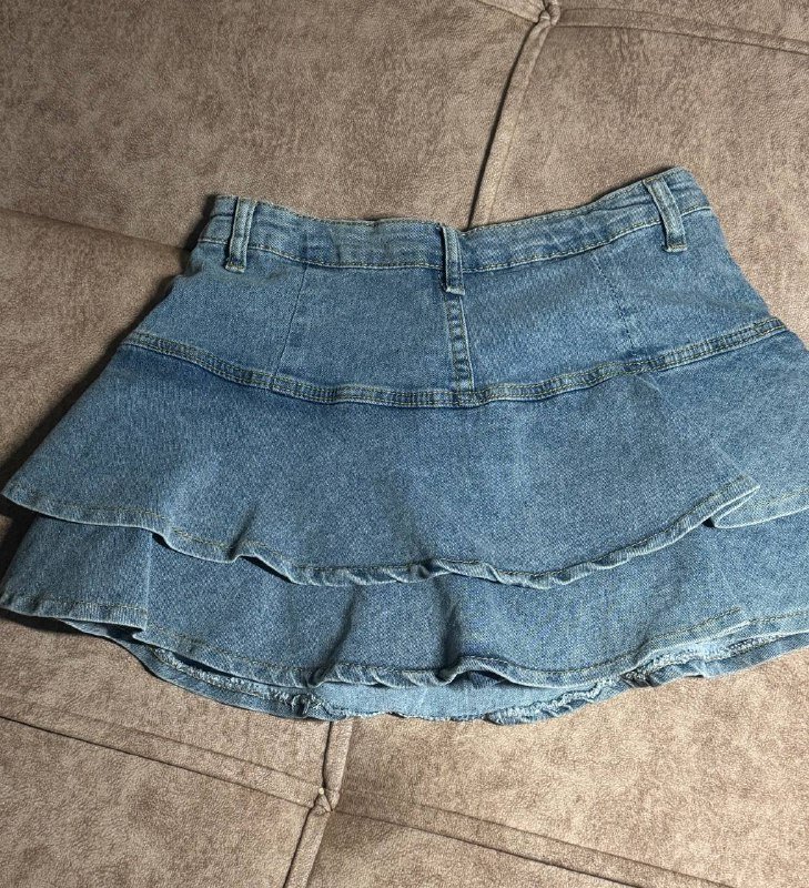 Джинсовая юбка с шортами, размер M