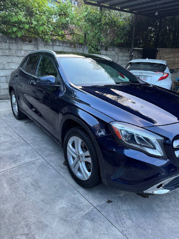 Mercedes GLA 2018 4x4 8