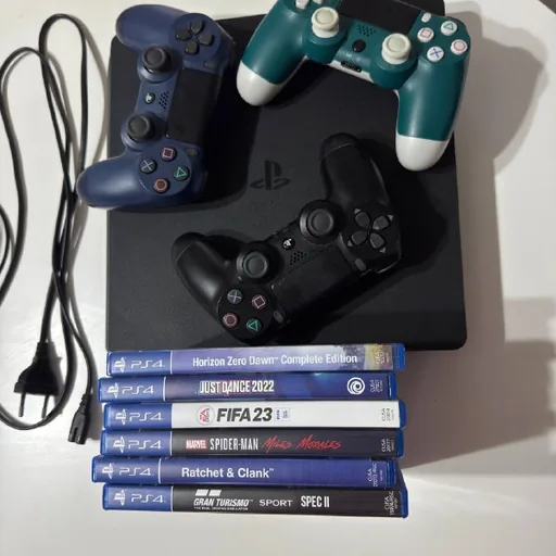 Sony PlayStation 4 Slim, 3 контроллера, 6 игр