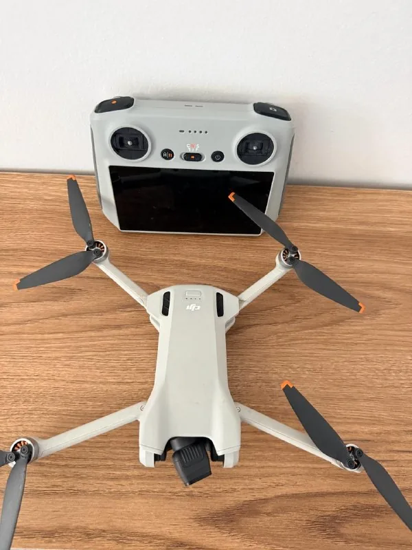 DJI Mini 3, MacBook Air M1 2020, PlayStation 5 1