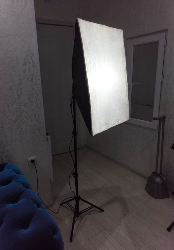 Пюпитр Proel, Софтбокс с лампочкой, Беспроводная Usb мышка sven, Стеллаж четырехъярусный, Петличный микрофон BOYA, Зеркало из Miniso, Штатив hama, Сушилка для одежды 2