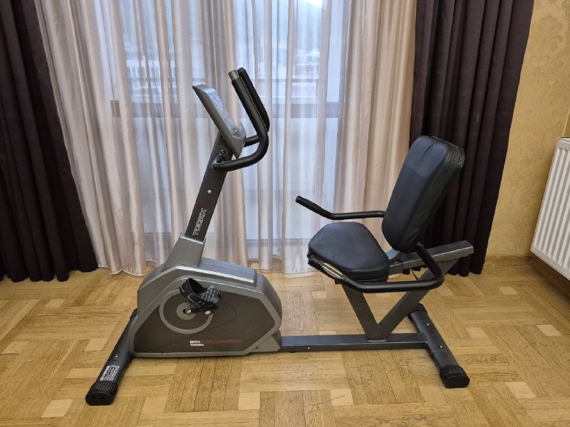 Горизонтальный велотренажер Toorx Recumbent Bike BRXR 65 Comfort