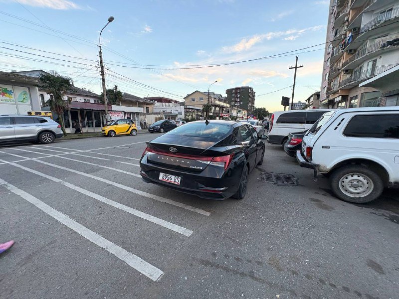 Hyundai Elantra гибрид 2023 7