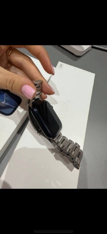 Apple Watch 9 45 mm black, ремешки 3