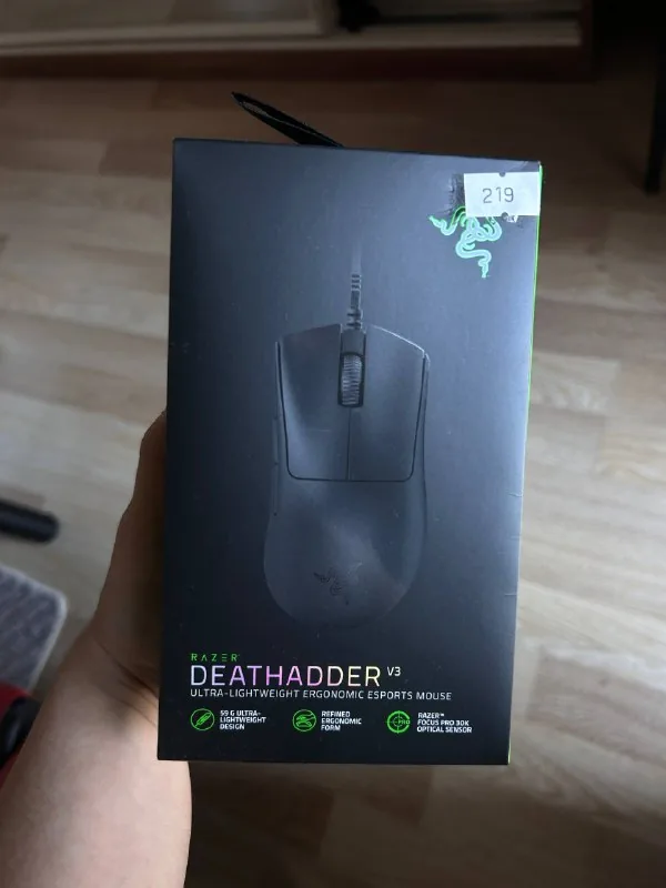 Razer DeathAdder V3 игровая мышь 1