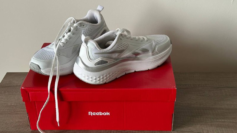 Кроссовки Reebok Moon Flex 2 женские размер 37 5