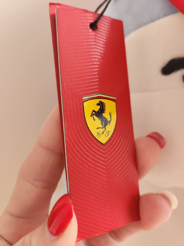 Оригинал бейсболка Scuderia Ferrari 2