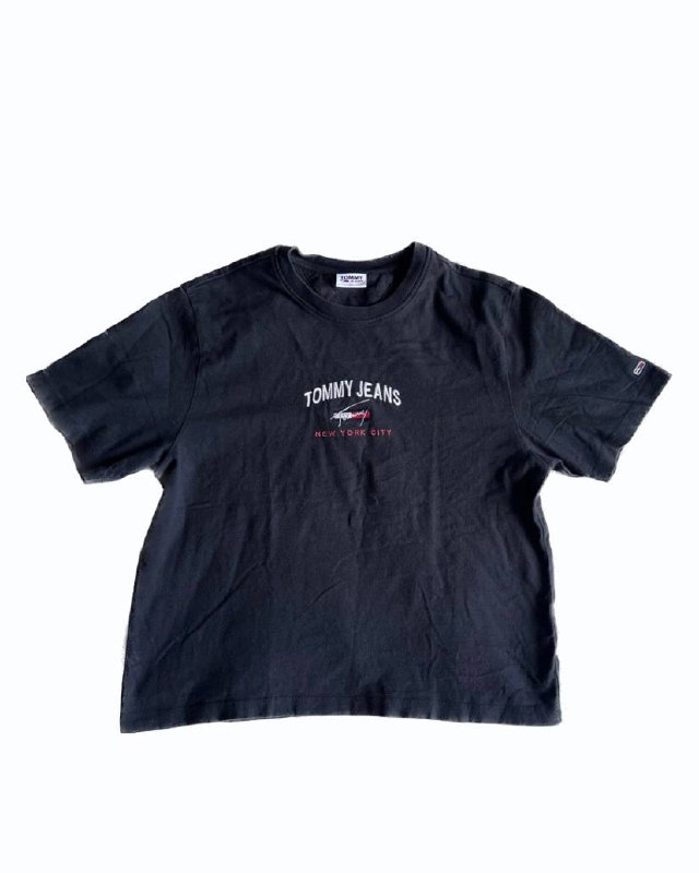 Джинсы Diesel, куртка adidas, футболка Tommy 6