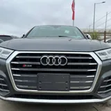 Audi SQ5 2