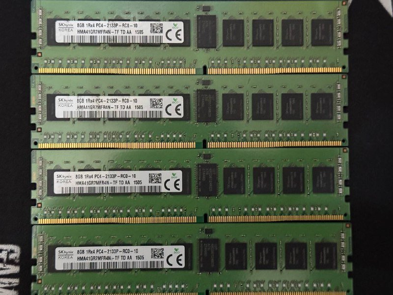 DDR4 8GB SK Hynix, DDR4 32GB Samsung, DDR3 SO-DIMM 2x4GB Elpida, DDR3 Samsung 2GB