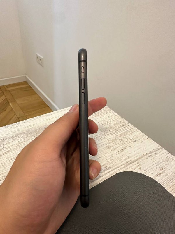 iPhone 11 128GB Black 3