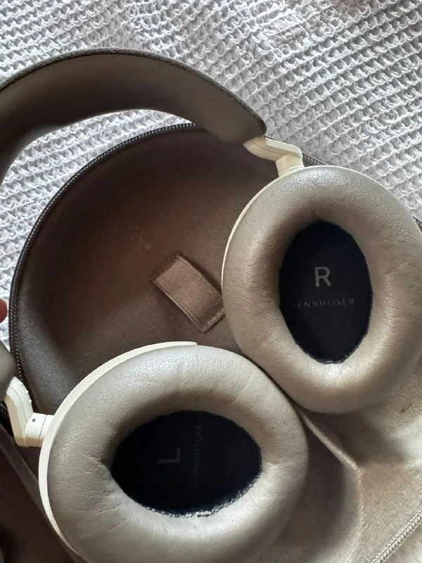 Наушники Sennheiser 1