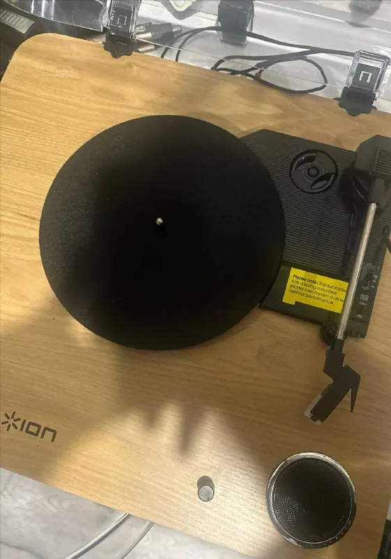Виниловый проигрыватель ION Audio Max LP