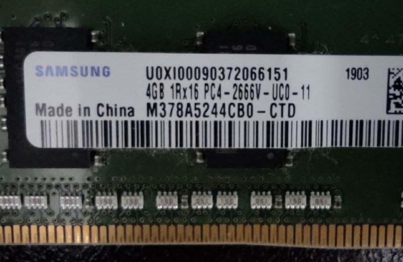 оперативная память Samsung M378A5244CB0-CTD DDR4 8Гб 2