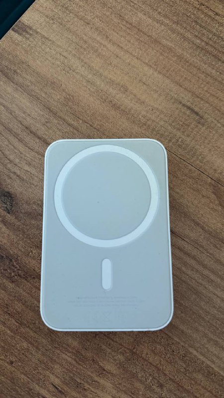Пауэрбанк MagSafe для iPhone