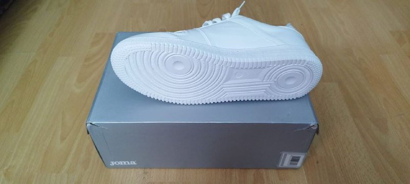 Белые мужские кроссовки размер 44 2