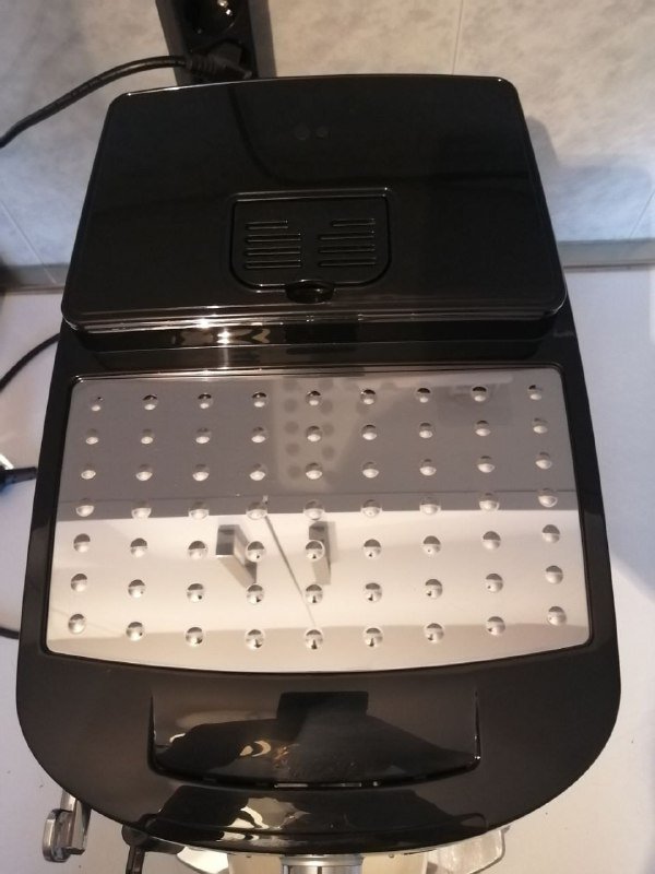 DELONGHI MAGNIFICA S ECAM20.11X Кофеварка автоматическая 4