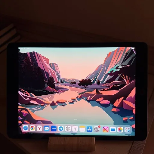 MacBook Air M2, iPad 9