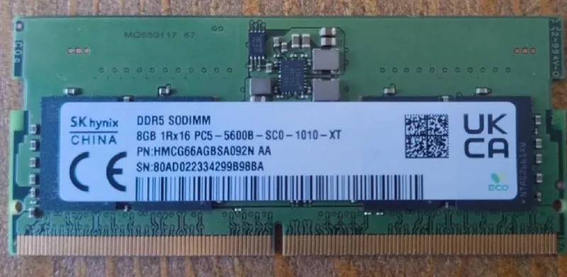 Модуль SK Hynix 8 ГБ DDR5-5600 SODIMM