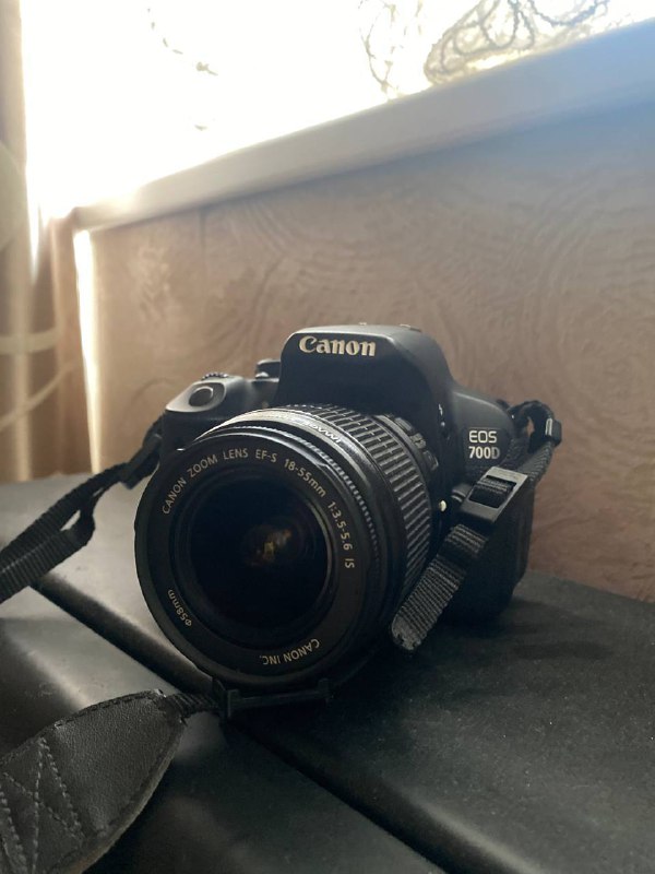 CANON EOS 700D, идеальное состояние 2