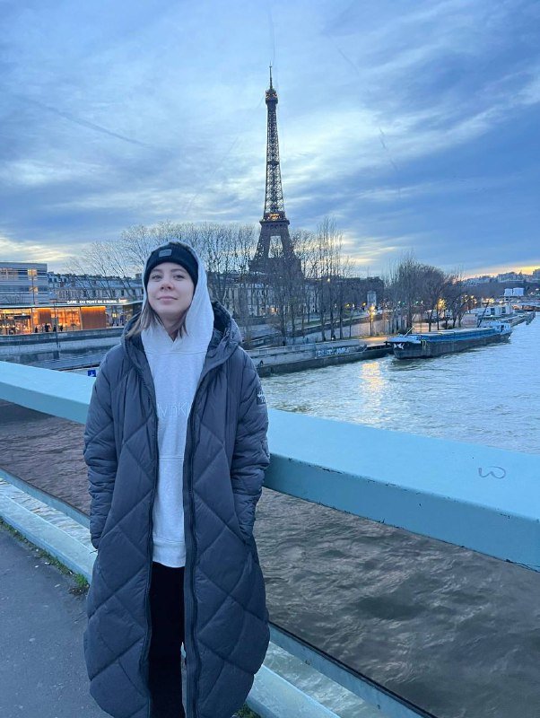 Пуховик Calvin Klein размер S 4