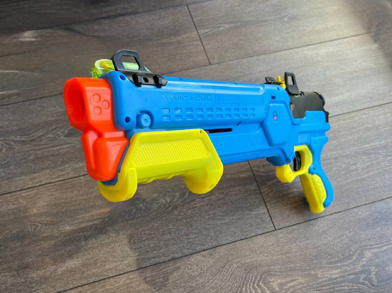 Бластер Nerf Rival Forerunner с мячиками