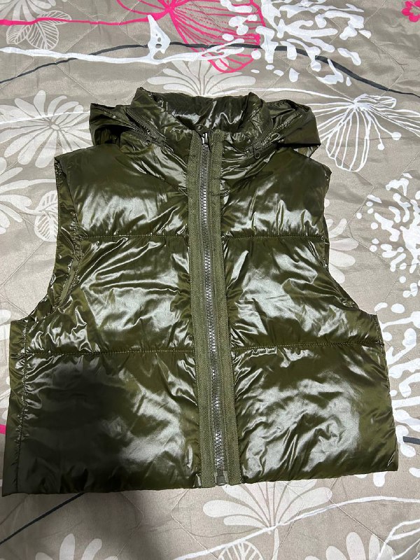 ZARA vest, sizes XS/S/M, short style 3