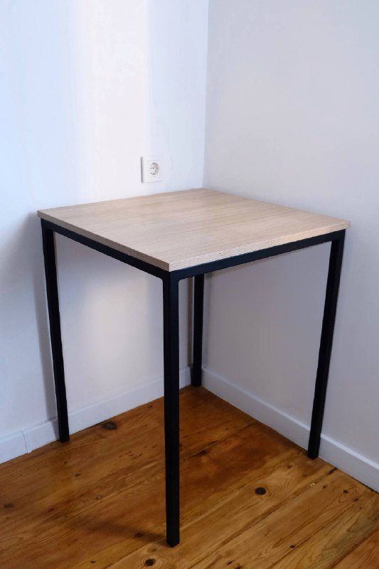 Стол 60x60 см, высота 75 см 4