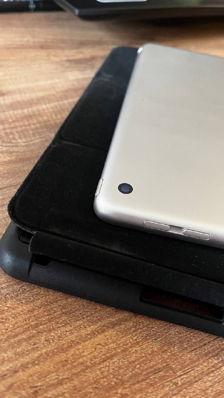 iPad 6-го поколения 32 GB В комплекте чехол и зарядка 6