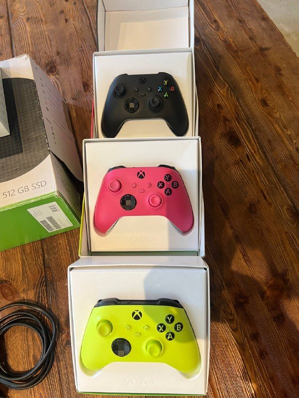 Xbox Series S 512GB, 3 дополнительных контроллера 3