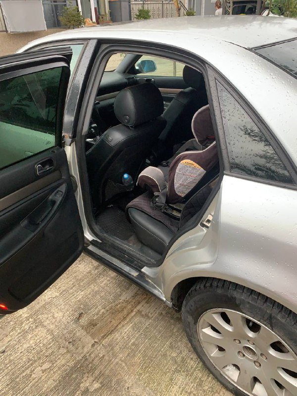 Audi 2000 г.в. автомат, резина, кнопка старт-стоп 6